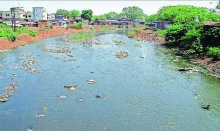 1927 करोड़ की परियोजना के बावजूद प्रदूषित नाग नदी