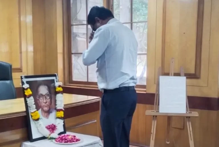 राजधानीत प्रबोधनकार ठाकरे यांना जयंतीनिमित्त अभिवादन