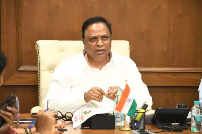 शिवनेरीच्या बफर झोनमधील अनधिकृत बांधकामांवर सात दिवसांत कार्यवाही करा – सांस्कृतिक कार्य मंत्री ॲड. आशिष शेलार