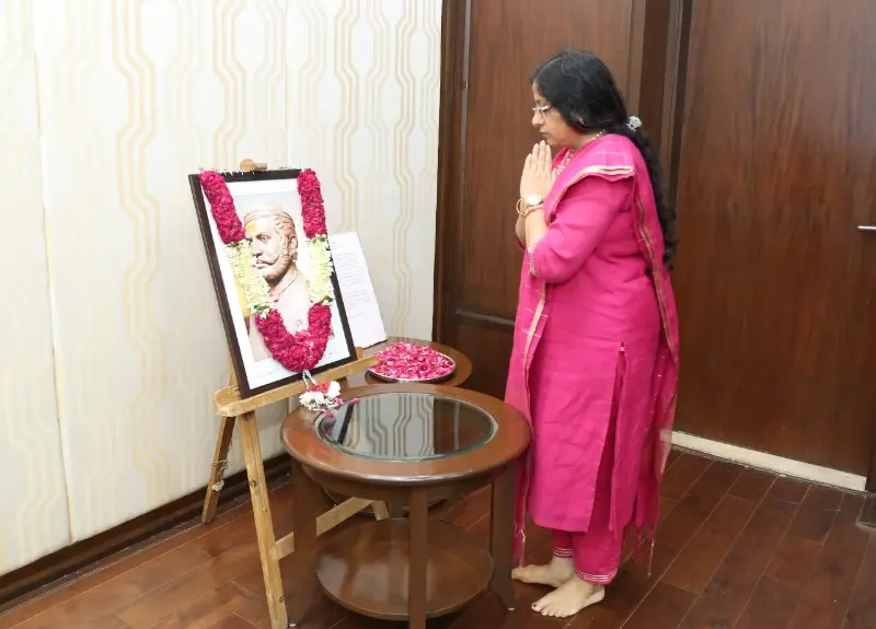 राजधानीतउमाजीनाईकयांचीजयंतीसाजरी(2)_copy_800x575