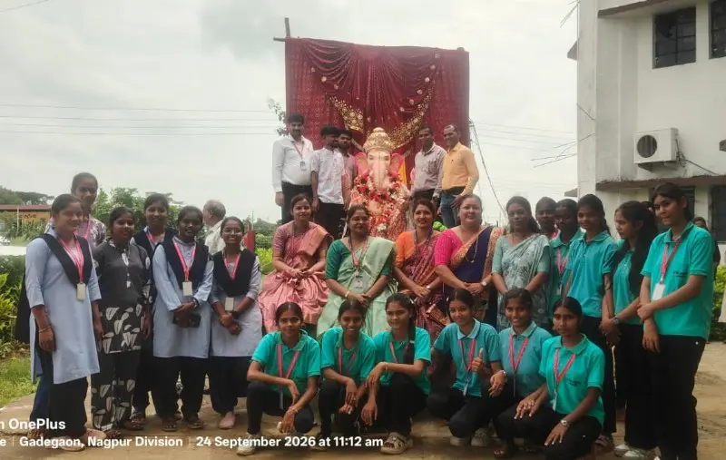 लाखनीच्यावाघायेमहाविद्यालयातसामाजिकसंदेशासहगणेशोत्सवउत्साहातसंपन्न_copy_800x507