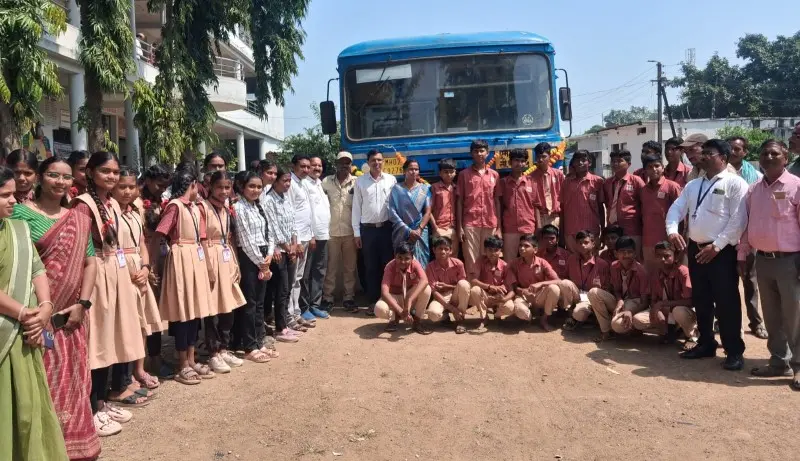 ग्रामीण विकास विद्यालय सालवा येथे एस.टी. बससेवा सुरू; विद्यार्थ्यांची प्रवासाची सोय झाली! ग्रामीण विकास विद्यालय सालवा येथे एस.टी. बससेवा सुरू; विद्यार्थ्यांची प्रवासाची सोय झाली!