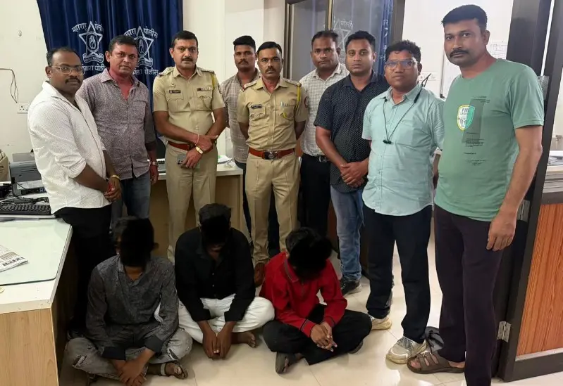 शेतकऱ्यांचा वेष धारण करून पोलिसांनी जंगलात रचला सापळा; प्राणघातक हल्ल्यातील तिघे १२ तासांत जेरबंद! शेतकऱ्यांचा वेष धारण करून पोलिसांनी जंगलात रचला सापळा; प्राणघातक हल्ल्यातील तिघे १२ तासांत जेरबंद!