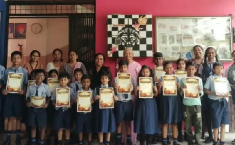 चिन्मय मिशन गीता परीक्षेत विद्यार्थ्यांचे घवघवीत यश ! चिन्मय मिशन गीता परीक्षेत विद्यार्थ्यांचे घवघवीत यश !