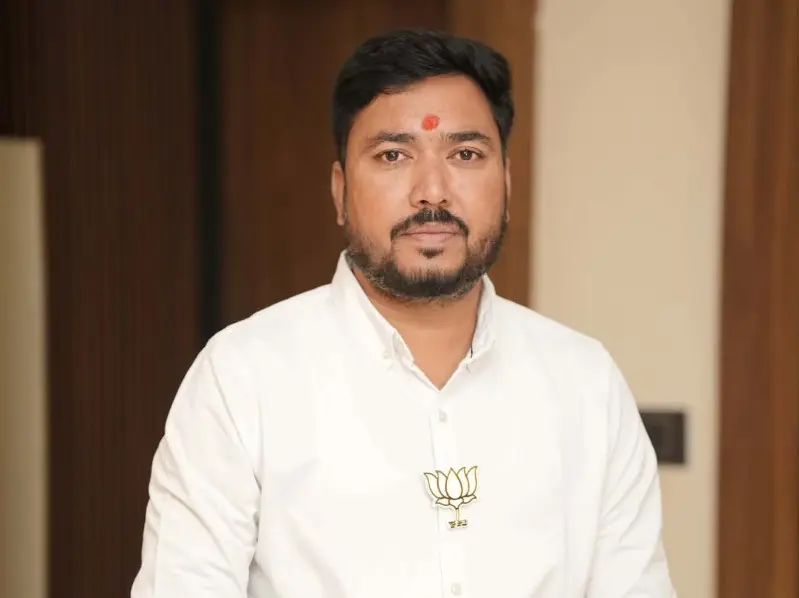 गरीब विद्यार्थ्यांच्या शिक्षणाचा प्रश्न ऐरणीवर! खापा नगरपरिषदेची आर्थिक कोंडी; कॉन्व्हेन्ट व कनिष्ठ महाविद्यालयासाठी विशेष निधीची मागणी गरीब विद्यार्थ्यांच्या शिक्षणाचा प्रश्न ऐरणीवर! खापा नगरपरिषदेची आर्थिक कोंडी; कॉन्व्हेन्ट व कनिष्ठ महाविद्यालयासाठी विशेष निधीची मागणी