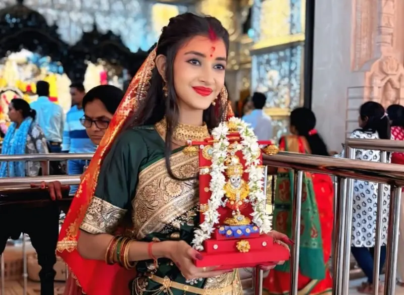 नवरात्रोत्सवानिमित्त मूर्तिकार अभय घुसे यांनी साकारली कोराडी देवीची आकर्षक प्रतिकृती! नवरात्रोत्सवानिमित्त मूर्तिकार अभय घुसे यांनी साकारली कोराडी देवीची आकर्षक प्रतिकृती!