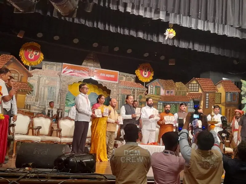 स्थानीय लोकाधिकार सेना महासंघाचा प्रथम वर्धापनदिन मुंबईत उत्साहात साजरा स्थानीय लोकाधिकार सेना महासंघाचा प्रथम वर्धापनदिन मुंबईत उत्साहात साजरा
