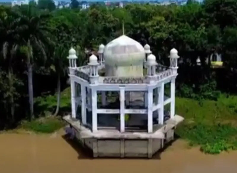 बूटीबोरी में हजरत लोधी शाह बाबा का उर्स शुरू बूटीबोरी में हजरत लोधी शाह बाबा का उर्स शुरू