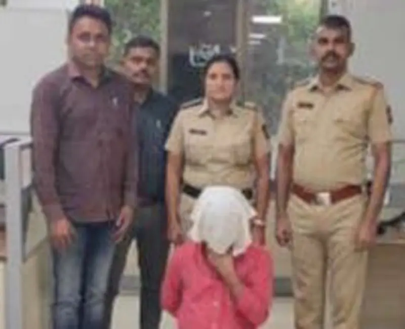 23.19 करोड़ के गोल्ड लोन घोटाले में एक और गिरफ्तार 23.19 करोड़ के गोल्ड लोन घोटाले में एक और गिरफ्तार