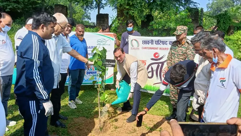 महादेव घाट ते कन्हान नदी तीरापर्यंत स्वच्छतेचा जागर; छावनी परिषदेतर्फे व्यापक स्वच्छता अभियान महादेव घाट ते कन्हान नदी तीरापर्यंत स्वच्छतेचा जागर; छावनी परिषदेतर्फे व्यापक स्वच्छता अभियान