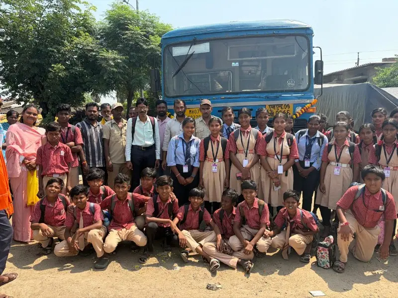 ….. अखेर निसतखेडा व परिसराच्या गावातील विद्यार्थ्यांसाठी सालवा येथील कनिष्ठ महाविद्यालयापर्यंत शिक्षण असणाऱ्या शाळेत जाण्यासाठी बस सेवा सुरू! ….. अखेर निसतखेडा व परिसराच्या गावातील विद्यार्थ्यांसाठी सालवा येथील कनिष्ठ महाविद्यालयापर्यंत शिक्षण असणाऱ्या शाळेत जाण्यासाठी बस सेवा सुरू!