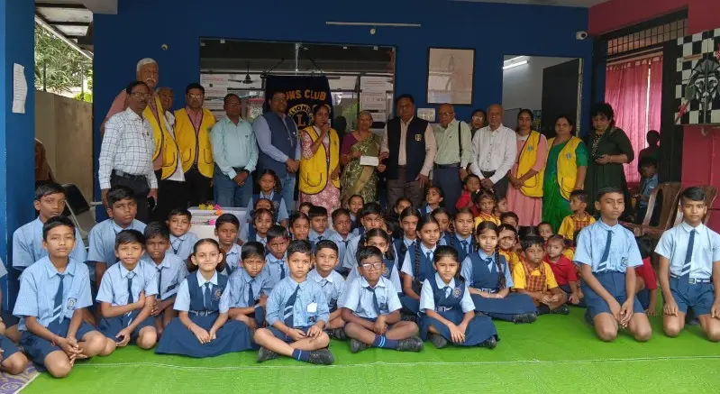 एच.एस.महात्मे संस्कार विहार स्कूलमध्ये आरोग्य तपासणी शिबिर एच.एस.महात्मे संस्कार विहार स्कूलमध्ये आरोग्य तपासणी शिबिर