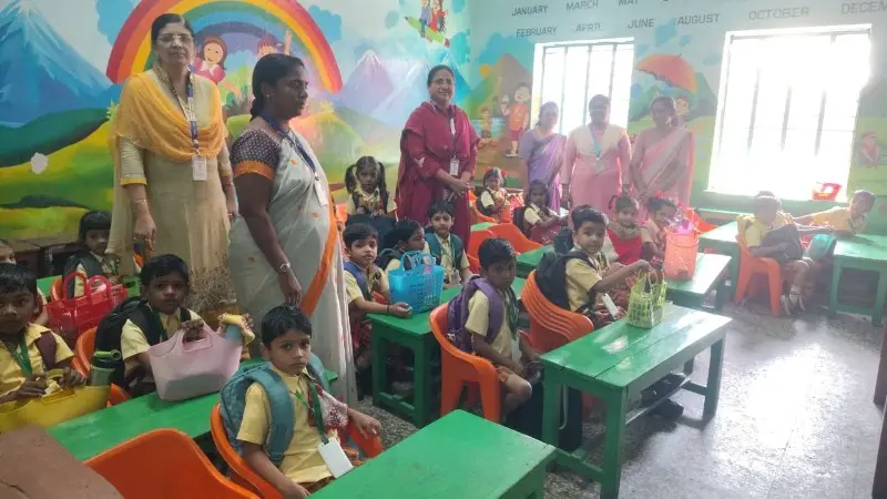 कामठीत राष्ट्रीय जंतनाशक दिन; शहरात २५ हजारांहून अधिक बालक-किशोर लाभार्थी कामठीत राष्ट्रीय जंतनाशक दिन; शहरात २५ हजारांहून अधिक बालक-किशोर लाभार्थी
