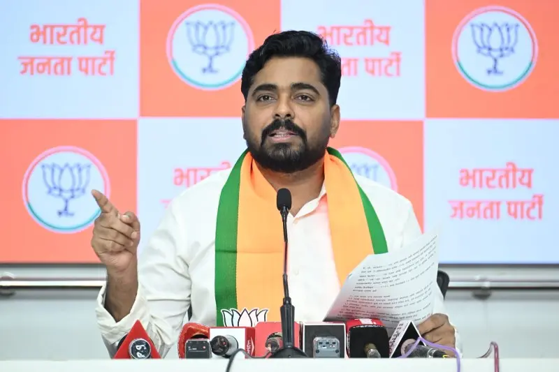 केरळमध्ये ‘एसआयआर’नंतर काँग्रेसला विजय मिळाला हे राहुल गांधींनी विसरू नये केरळमध्ये ‘एसआयआर’नंतर काँग्रेसला विजय मिळाला हे राहुल गांधींनी विसरू नये