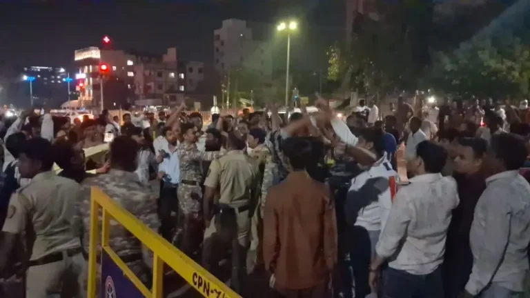 नतीजों से पहले ही ‘वोट चोर, गद्दी छोड़’ के नारे