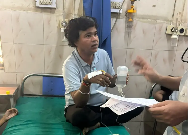 सांप पकड़ना पड़ा महंगा, सर्पदंश से युवक गंभीर सांप पकड़ना पड़ा महंगा, सर्पदंश से युवक गंभीर