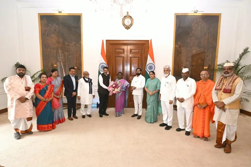 PresidentofIndia_CMphoto_copy_800x533