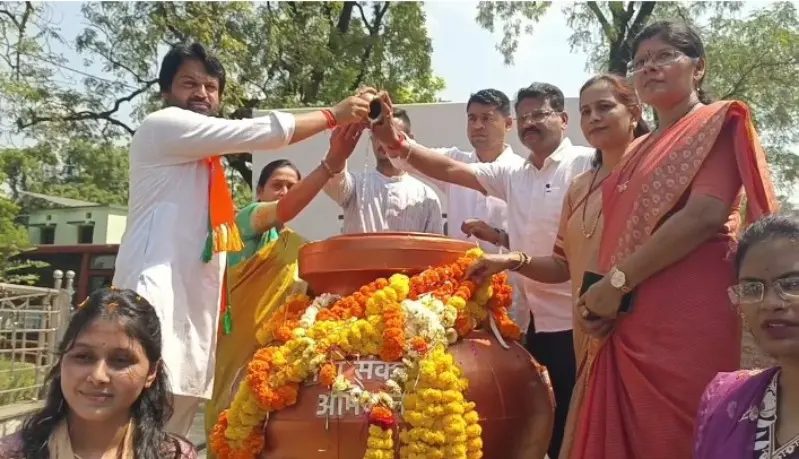 ‘सेवा संकल्प अभियान’ : वडनगर ते वाराणसी बाईक सेवा यात्रेचे भंडारा जिल्ह्यात जोरदार स्वागत ‘सेवा संकल्प अभियान’ : वडनगर ते वाराणसी बाईक सेवा यात्रेचे भंडारा जिल्ह्यात जोरदार स्वागत