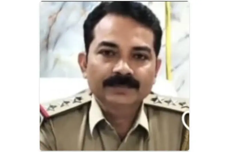 पांचपावली के थानेदार अनिरुद्ध पुरी निलंबित पांचपावली के थानेदार अनिरुद्ध पुरी निलंबित