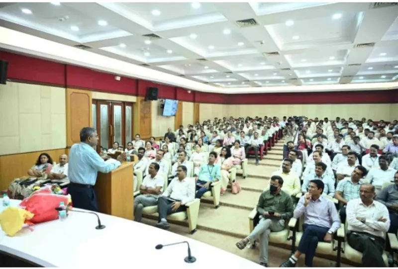 विकसित महाराष्ट्र’साठी व्यापक दृष्टिकोनातून जबाबदारी स्वीकारून काम करावे – अपर मुख्य सचिव विकास खारगे विकसित महाराष्ट्र’साठी व्यापक दृष्टिकोनातून जबाबदारी स्वीकारून काम करावे – अपर मुख्य सचिव विकास खारगे