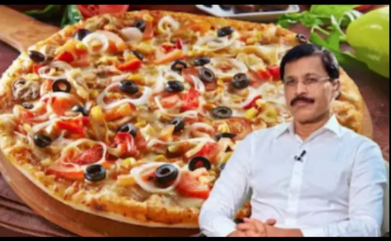 डॉमिनोज पिझ्झा आउटलेटसह 3 जणांचा परवाना रद्द डॉमिनोज पिझ्झा आउटलेटसह 3 जणांचा परवाना रद्द