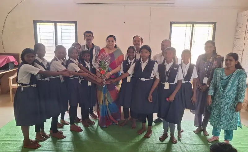 जिल्हा परिषदेच्या लेकींनी मोठ्या शाळांनाही दाखवली आपली ताकद!” जिल्हा परिषदेच्या लेकींनी मोठ्या शाळांनाही दाखवली आपली ताकद!”