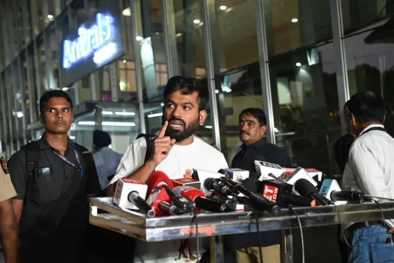 सौ बार जेल में डालें, अन्याय के खिलाफ लड़ाई जारी रहेगी सौ बार जेल में डालें, अन्याय के खिलाफ लड़ाई जारी रहेगी