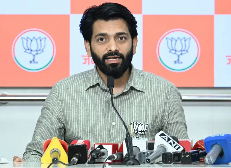 एमपीएससी आंदोलन विद्यार्थ्यांचे नव्हे तर कार्यकर्त्यांचेच असल्याचे सिद्ध एमपीएससी आंदोलन विद्यार्थ्यांचे नव्हे तर कार्यकर्त्यांचेच असल्याचे सिद्ध